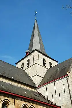 La tour de la croisée.