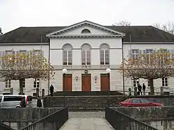 Description de cette image, également commentée ci-après