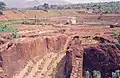 Carrière de latérite abandonnée (Inde).