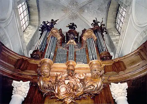Abbaye de Mondaye (Calvados), église abbatiale, grand orgue.