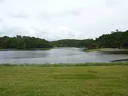 la Laïta à proximité de l'Abbaye Saint-Maurice de Carnoët.