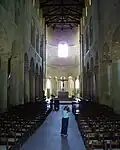 La nef de l'église abbatiale.