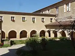 Le cloître de l'abbaye.