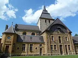 Partie arrière reconstruite.