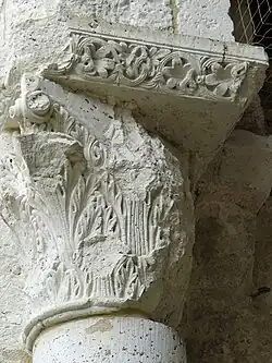 Chapiteau de l'absidiole nord.