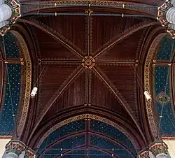 La voûte de la croisée des transepts.