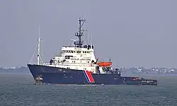 Le remorqueur Abeille Languedoc en rade du port de La Pallice - La Rochelle.