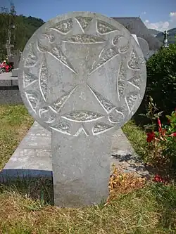 Stèle discoïdale à Abense.