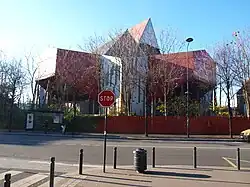 Chapiteau de l'Académie Fratellini.