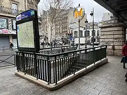 L'accès no&nbsp;1 « Boulevard de Rochechouart ».