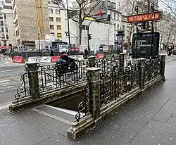 L'accès no&nbsp;4 « Rue Lamarck ».
