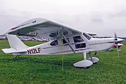 Description de l'image Aerocomp Comp Air 6 N12LF OSH 30.07.10R edited-3.jpg.