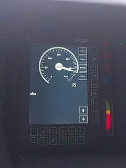 Affichage de la vitesse instantanée (320&nbsp;km/h) et de l'ETCS, en cabine de conduite.