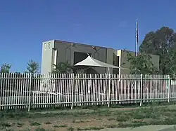 Ambassade à Canberra.