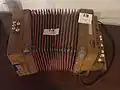 Un vieil accordéon.