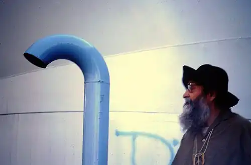 Aguigui Mouna sur l’esplanade Beaubourg en 1977.