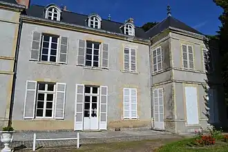 L'aile Ouest.