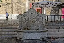 Fontaine Saint Jean de Malte, devant le Musée Granet