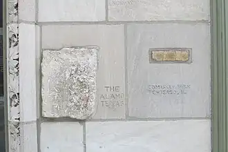 Morceaux du fort Alamo et du Comiskey Park.