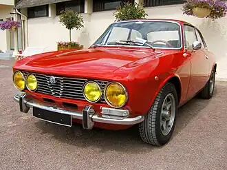 Avant d'une GT 2000 Veloce.