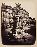 Fontaine ornementale sur la Plaza de Antón Martín à Madrid, 1864.