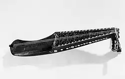 Le Rabâb, instrument utilisé dans la musique citadine.