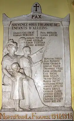 Plaque hommage 14-18 dans l'église par Marguerite Varigard.