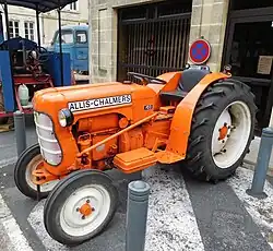 Allis-Chalmers FD3 de 1957, moteur Vendeuvre 2,5&nbsp;l Diesel.