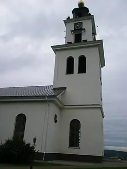 L'église d'Alsen se trouve à Hov