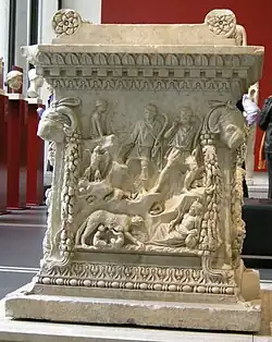 Fondation de Rome, avec la louve, Romulus et Rémus.