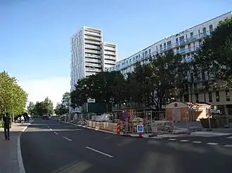 Alviks Torn à Gustavslundsvägen 149 sur la rive d'Alvik.