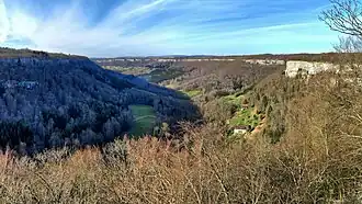 La reculée de Norvaux vue depuis le belvédère.