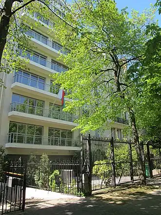 Vue de la mission diplomatique