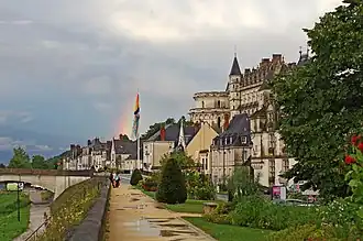 Le marché d'Amboise se tient au bord de la Loire.