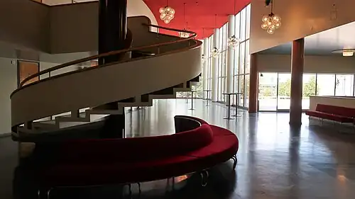 Couloir du dernier étage.