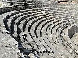 Gradins de l'amphithéâtre.