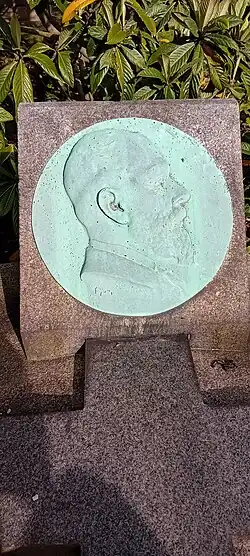 Tombe Dingreville-Vigouroux (détail).
