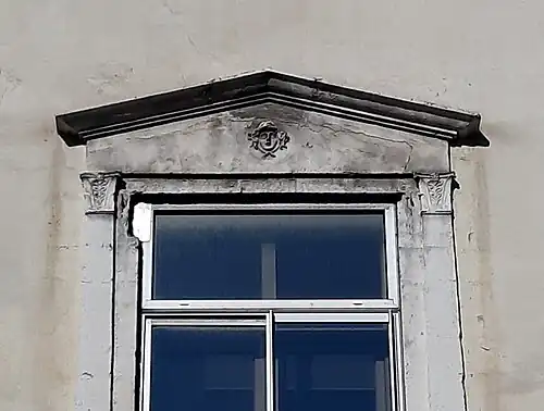 Mascaron de l'ancien palais de justice de Mont-de-Marsan (1811).