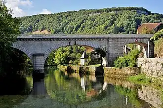 Le viaduc sur la Loue à Ornans.
