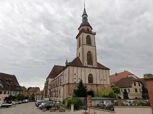 Vue d'ensemble de l'église Saint-Pierre-et-Saint-Pau.l