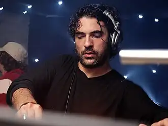 Description de cette image, également commentée ci-après