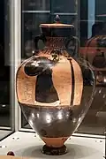 Amphore panathénaïque trouvée dans la tombe de « l'Athlète de Tarente », vers 480 av. J.-C.