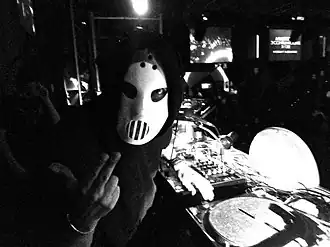 Description de cette image, également commentée ci-après