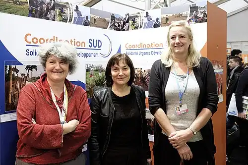 Annick Girardin sur le stand de la coordination SUD, lors de la COP 21.