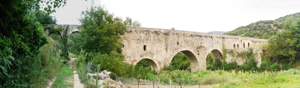 Vue d'aval rive droite.