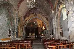 La nef de l'église.