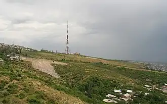 La tour de télévision.