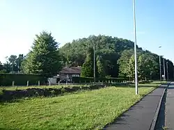 Un des quatre terrils de la fosse de la Bleuse Borne.