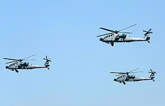 Des Apache lors de la parade du jour de l'IAF, le 8 octobre 2019.