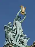 La lyre ou le cithare, attribut d'Apollon, groupe par Aimé Millet, vers 1865. Opéra Garnier